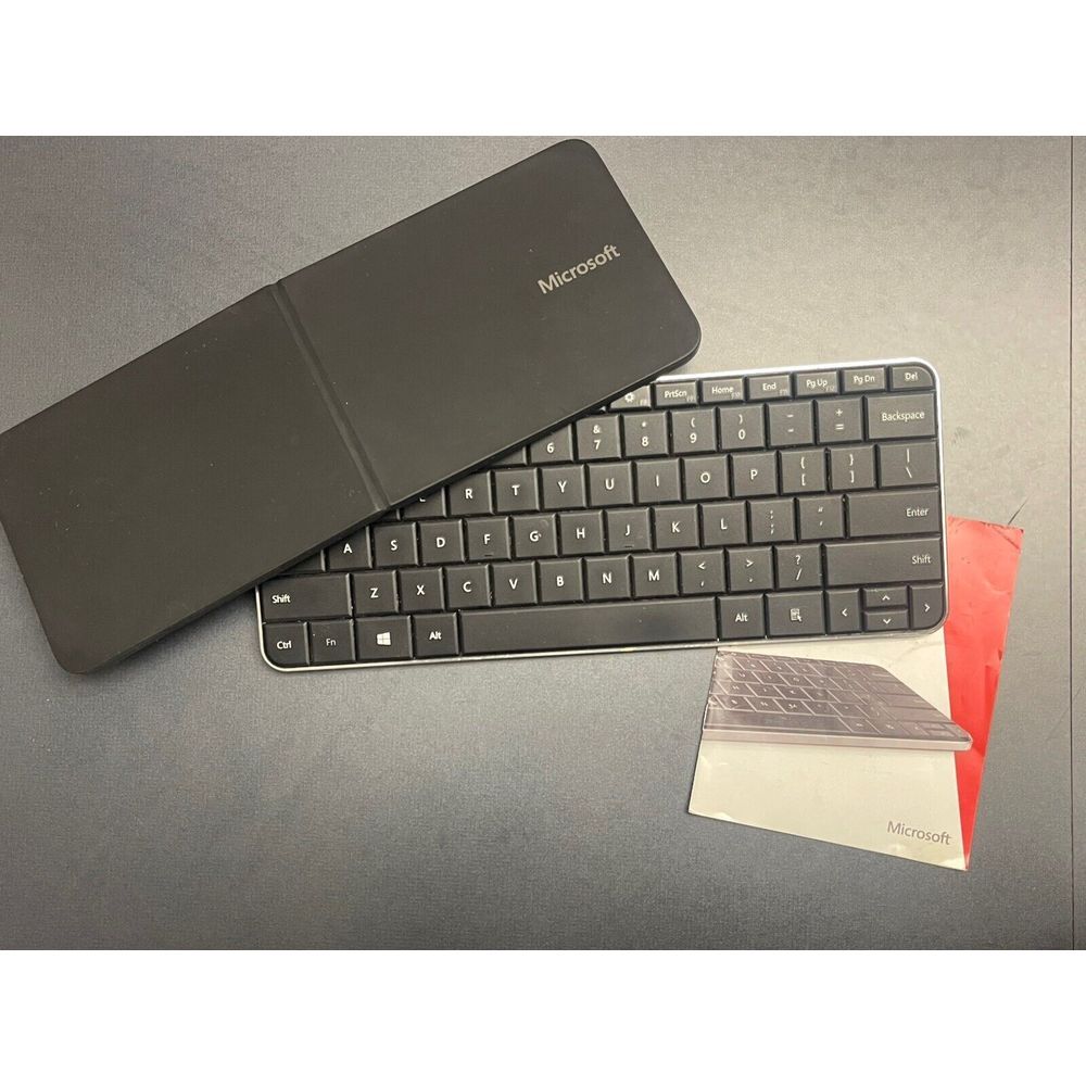 Microsoft Wedge Wireless Bluetooth Black Keyboard  W/ Cover X18-26063-03‎ YT SZ